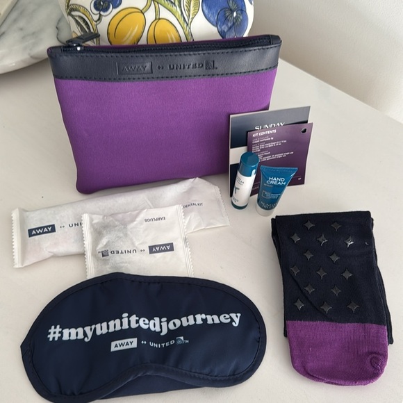 AWAY United Business Class Amenities Kit Travel Pouch NWT - Picture 1 of 8